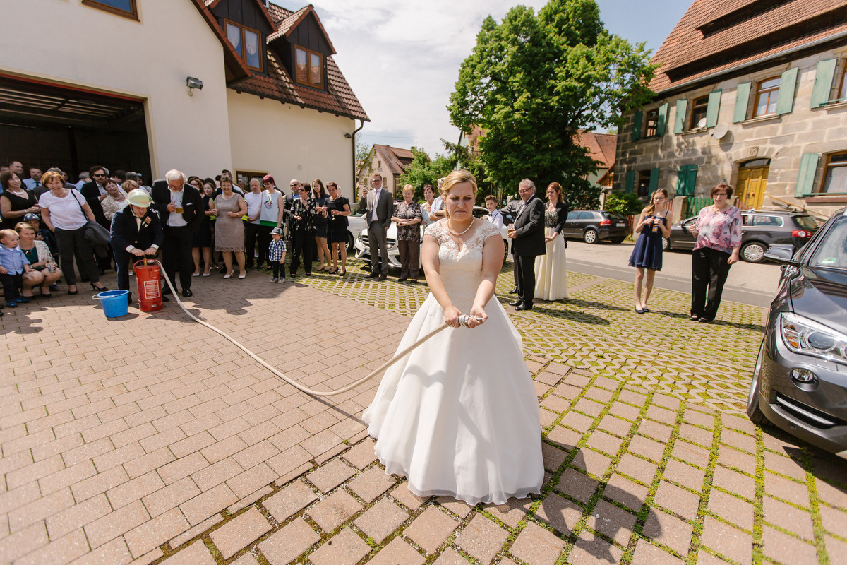 Fotos einer  Hochzeit im Nürnberger Vorort Eckental  vom Hochzeitsfotografen Thomas Langer für kissweddings.de